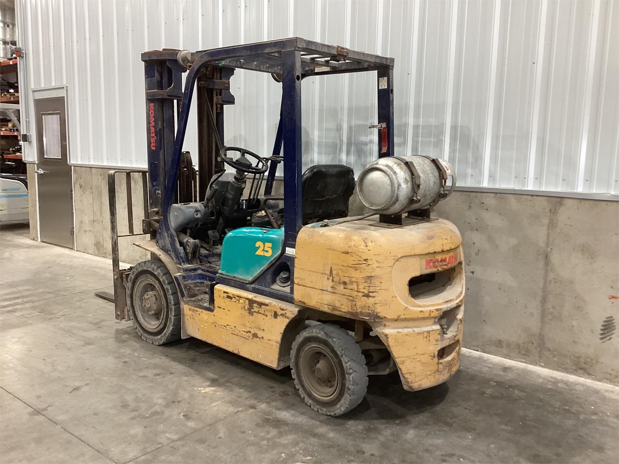 KOMATSU FG25T-12 - 0020623