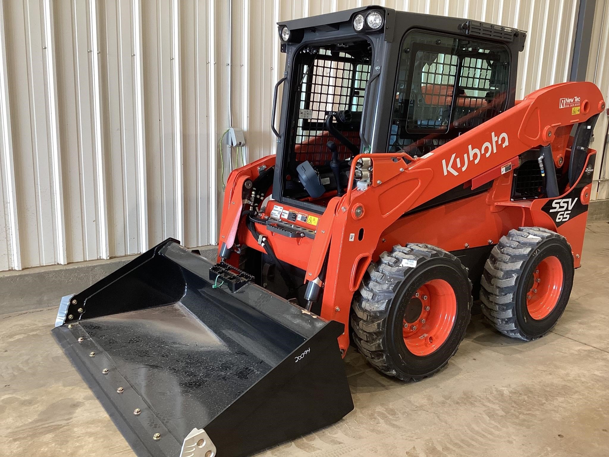 KUBOTA SSV65 - 0017708