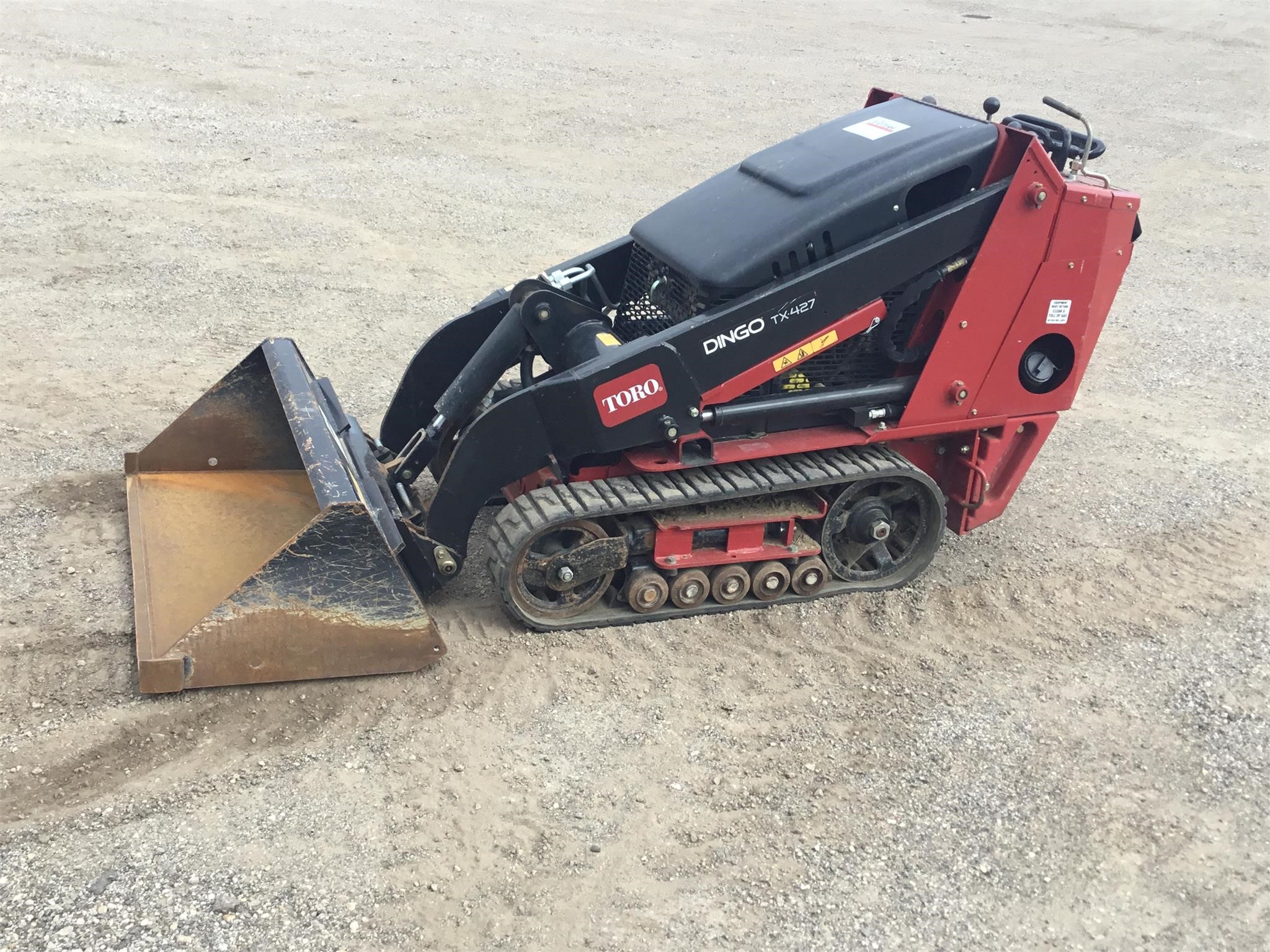 DINGO ディンゴ　BOLLOCKS Dingo TX 1000 Track Loader, Narrow | Toro | Toro
